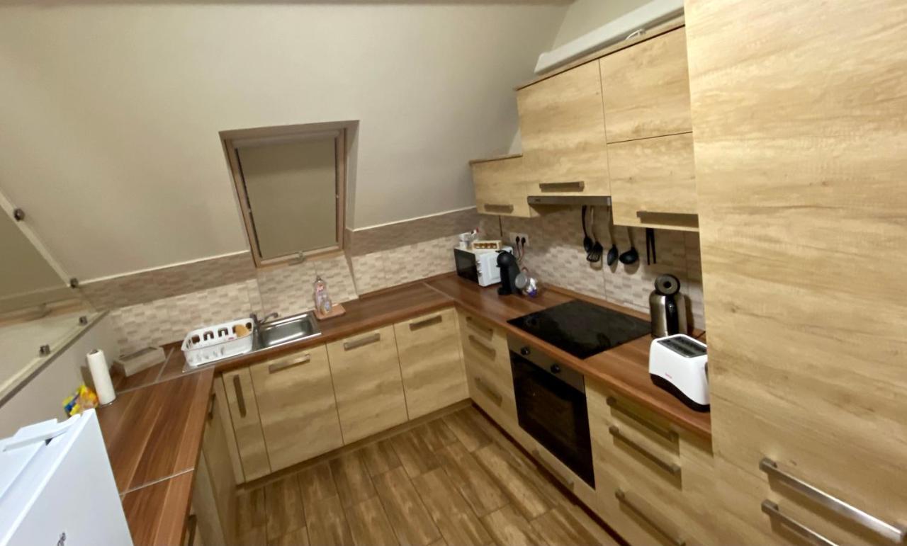 Barand Apartman Эгер Экстерьер фото