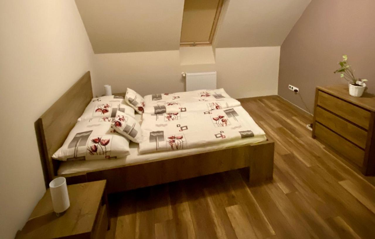Barand Apartman Эгер Экстерьер фото