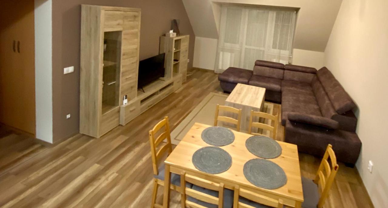 Barand Apartman Эгер Экстерьер фото