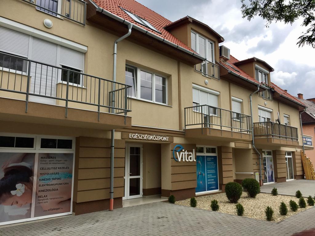 Barand Apartman Эгер Экстерьер фото