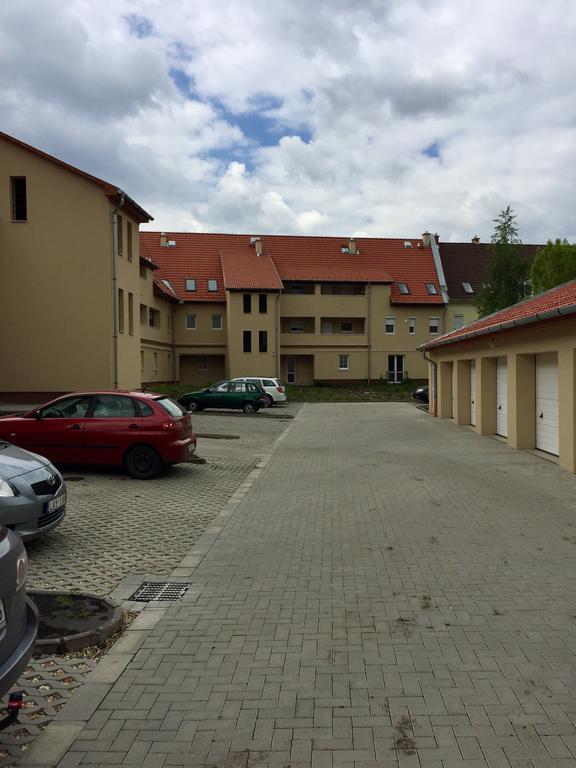 Barand Apartman Эгер Экстерьер фото